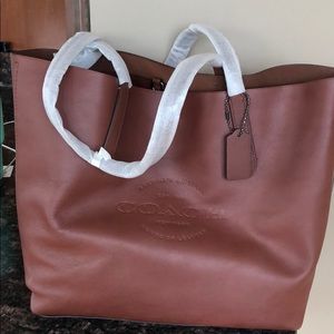 Coach leather shoulder bag